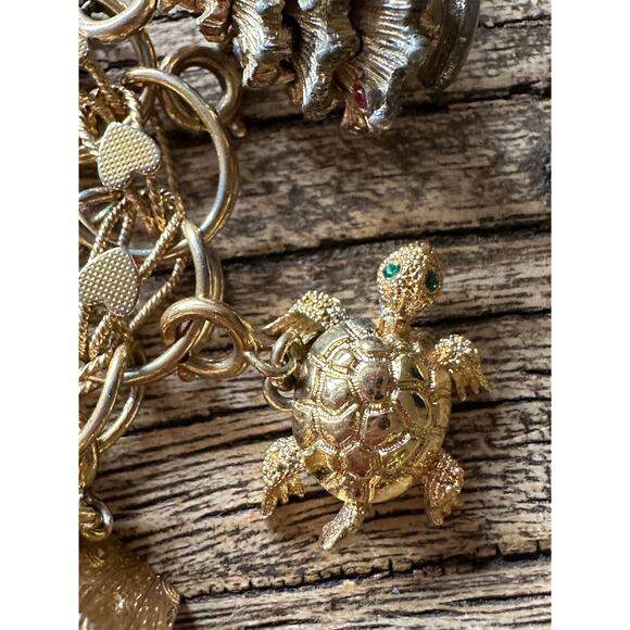 Vintage Monet Charm Bracelet Double Link Gold plated 12 Charms 7.5” - Picture 15 of 16